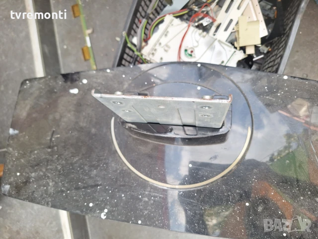 оригинална стойка телевизор LG модел 37LF66, снимка 3 - Стойки, 3D очила, аксесоари - 51419247