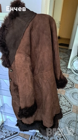 Нов Дълъг Дамски Кожух, снимка 2 - Палта, манта - 52015872