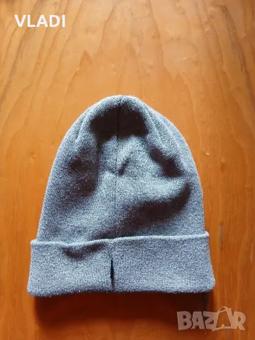 Зимна шапка Jordan, снимка 2 - Шапки - 47472482