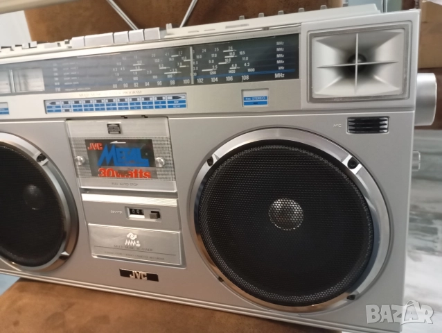 Радиокасетофон JVC M70L Boombox Ghettoblaster jvc rc m70l, снимка 3 - Радиокасетофони, транзистори - 52885755