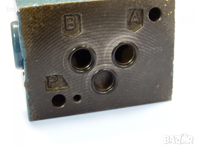 Хидравличен клапан BOSCH 0811332 pressure regulation valve, снимка 6 - Резервни части за машини - 36376546