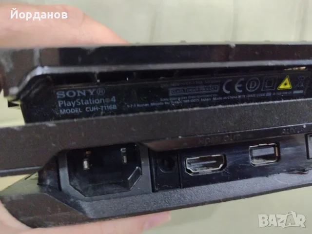 работещ Playstation 4 Pro 1тб. цял за ремонт или части., снимка 4 - PlayStation конзоли - 56004815
