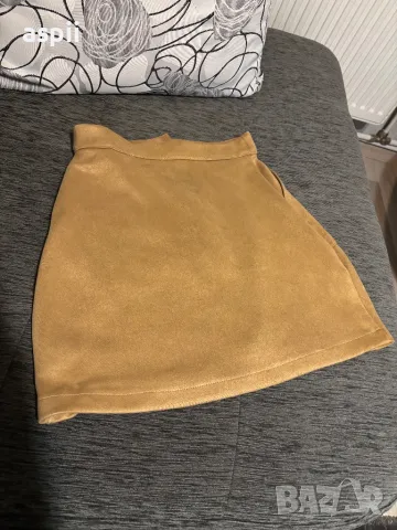 Дамска пола , снимка 2 - Поли - 48395613