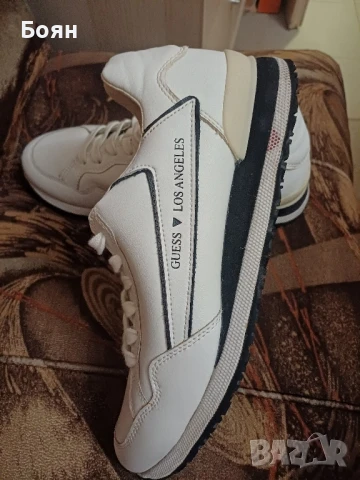 Сникърси Guess , снимка 2 - Маратонки - 50586893