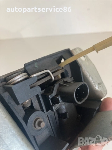 Механизъм за заключване на багажник за Mercedes ML W163 400 CDI V8 (2004), снимка 3 - Части - 53857758