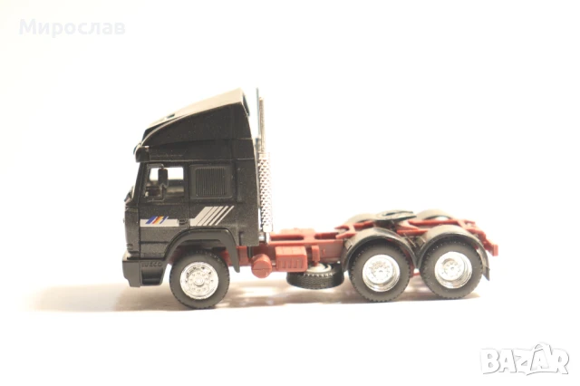 HERPA H0 1/87 IVECO TURBO STAR  КАМИОН МОДЕЛ ВЛЕКАЧ