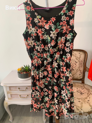 Асиметрична рокля 12-14г ръст 158-164 подходяща за размер XS, снимка 10 - Рокли - 44687429