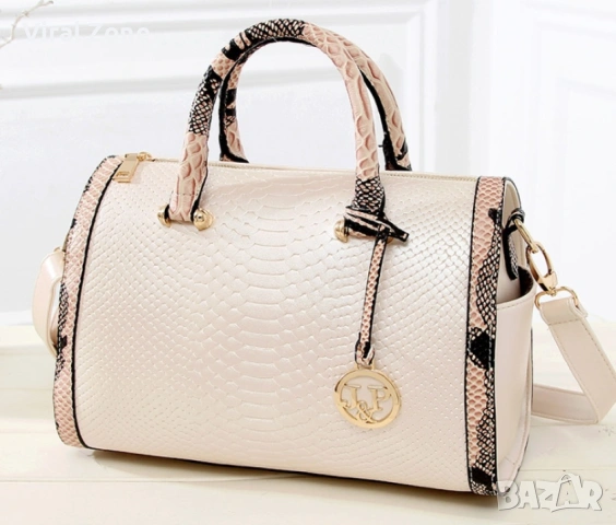 Дамска чанта с декорация , снимка 16 - Чанти - 53290032