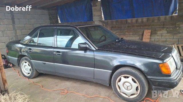 Mercedes-Benz W124 E200 (M111) – 1993 г. | 450 000 км, снимка 3 - Автомобили и джипове - 53504480