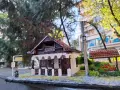продавам автентичен реалистичен детайлен колекционерски мащабен модел на трамвайна спирка "вишнева", снимка 14