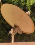 Сателитна антена/чиния 65 cm с LNB и стойка, снимка 1