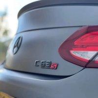 Черна емблема надпис C63s AMG за Mercedes Мерцедес, снимка 6 - Аксесоари и консумативи - 39768663