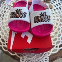 Детски маратонки Nike номер 21, снимка 3 - Детски сандали и чехли - 41066308