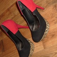 Високи обувки , снимка 5 - Дамски обувки на ток - 40993708