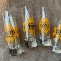 4 броя стъклени рекламни чаши от едно време, снимка 1 - Колекции - 36084859