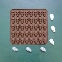 Силиконов молд 40 черепа , черепи за фондан шоколад бонбони лед Хелоуин Halloween , декорация торта , снимка 1 - Форми - 42447172