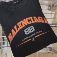 Дамска тениска Balenciaga  код Br223, снимка 2 - Тениски - 38813026