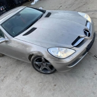 Mercedes-Benz SLK, снимка 2 - Автомобили и джипове - 36056159