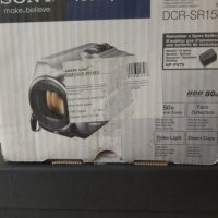 Продавам много запазена видеокамера Sony DCR-SR 15E, снимка 2 - Камери - 39619959
