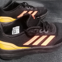 Нови детски маратонки Adidas 38 номер, снимка 4 - Детски обувки - 44555221