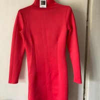 Елегантна червена рокля с дълъг ръкав, снимка 1 - Рокли - 41245082