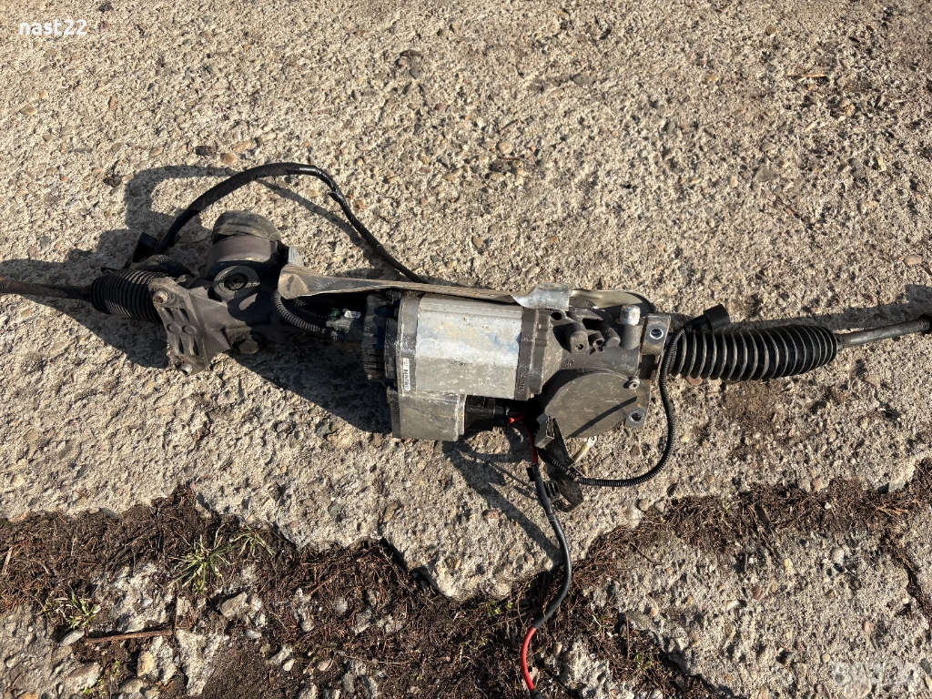 Кормилна рейка електрическа 1K1 909 144 G VW Touran VW GOLF, снимка 1