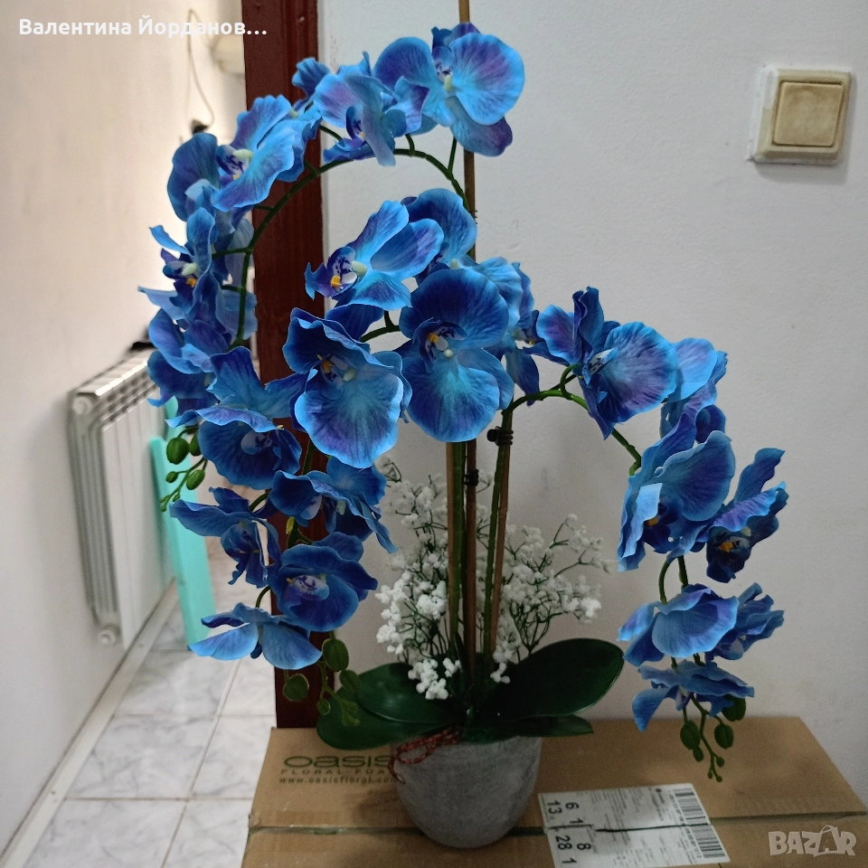 реалистична изкуствена орхидея в керамична кашпа височина 68 см , снимка 1