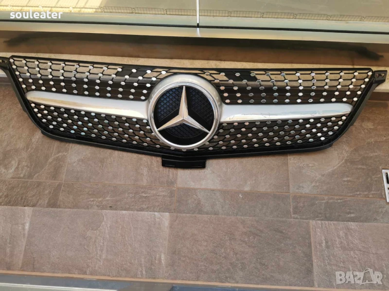 Диамантена решетка/Diamond Grill с емблема за Mercedes ML W166, снимка 1