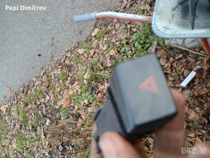 Бутон аварийни Mazda 5 Minivan I (02.2005 - 12.2010), 4+1 вр.,, снимка 1