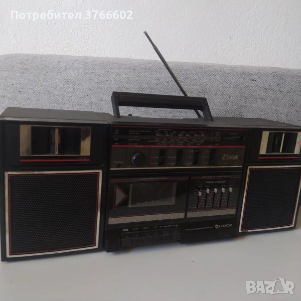 Радиокасетофон Hitachi , снимка 1