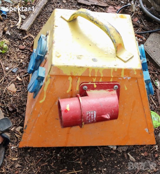 Трифазен разклонител с дтз (предпазител), снимка 1