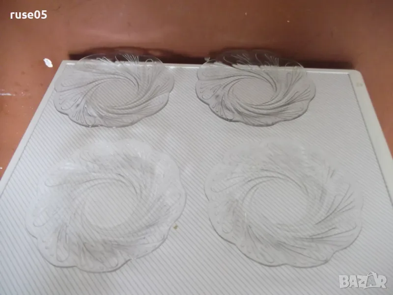 Лот от 4 бр. стъклени чинии с орнаменти, снимка 1