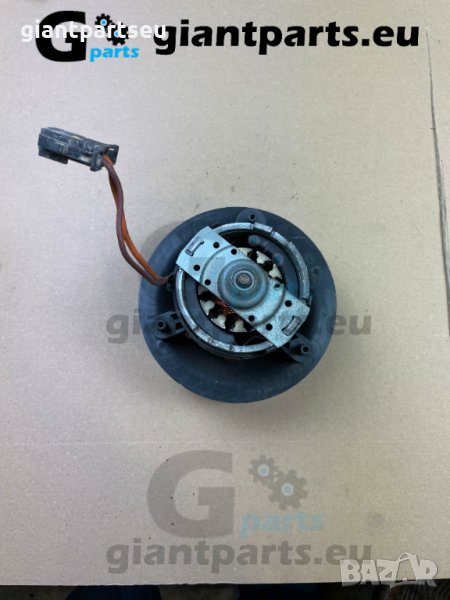 Вентилатор мотор парно за БМВ е70 е71 BMW e70 e71 , A06501-111, снимка 1