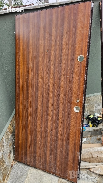 Подарявам метална входна врата. , снимка 1