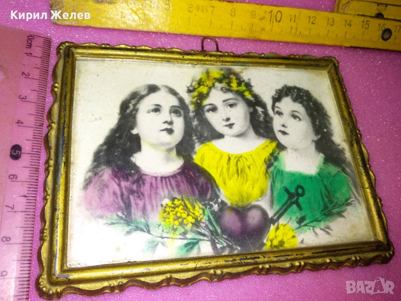 ВЯРА НАДЕЖДА ЛЮБОВ СТАИННА КАРТИНКА ЗАПАДНА ЕВРОПА Тип ИКОНКА в ЗЛАТИСТА БАКЕЛИТОВА РАМКА 42831, снимка 1