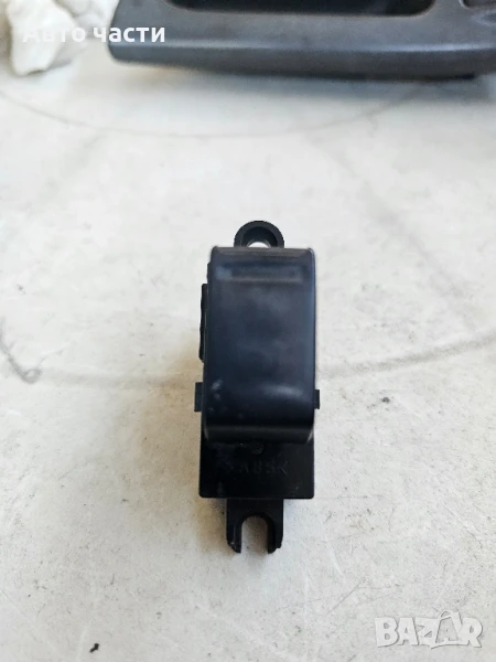 25411-AV600 бутон ел.стъкло предна дясна врата NISSAN PRIMERA P12, снимка 1