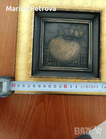 Декоративно метално пано (релеф) в златна рамка – "Ябълка", снимка 2 - Картини - 55804341