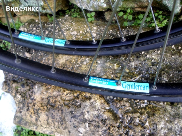 Ретро шосейни шини/36 отвора/