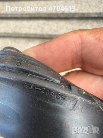 Упътнение водач на стъклото на предна дясна врата на Range Rover Evoque само за 50Eur. bj-21596, снимка 6 - Части - 53050501