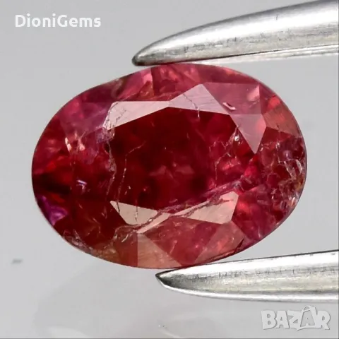 ✨ 0.32-каратов Натурален Розово-Червен Сапфир – Овален Брилянтен Шлиф, Мадагаскар, снимка 1