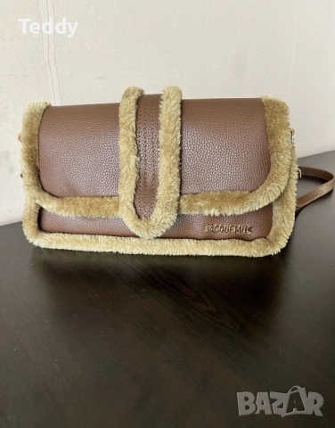Продавам чанта Jacoumus
