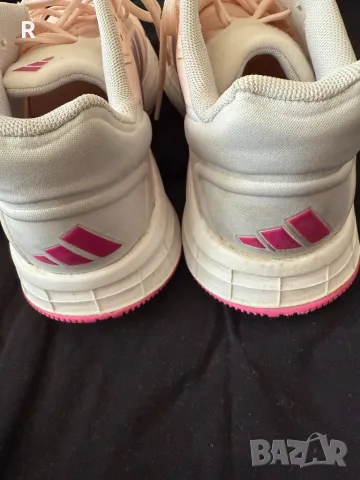 Адидас дамски маратонки, снимка 4 - Маратонки - 49982515