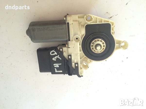 Моторче ел. стъкло за Golf 4 Задно Дясно