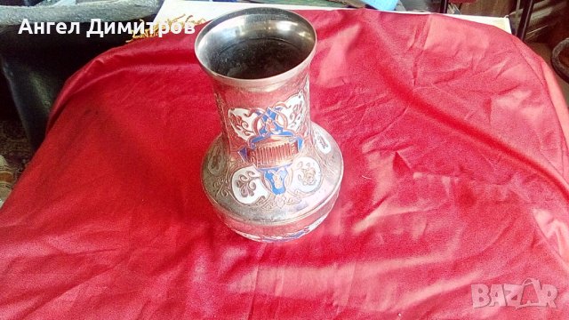 Красива метална ваза , снимка 8 - Антикварни и старинни предмети - 41970343