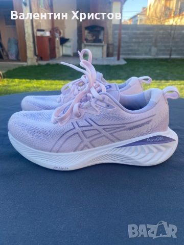 Asics/Асикс маратонки,шпайкове и 2 тениски