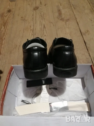 Мъжки официални обувки 43 номер, снимка 3 - Официални обувки - 53654319