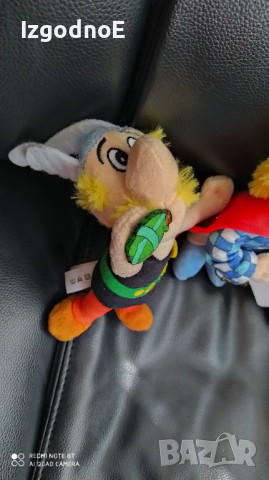 Оригинални плюшени играчки Астерикс и Обеликс, снимка 2 - Плюшени играчки - 36153700