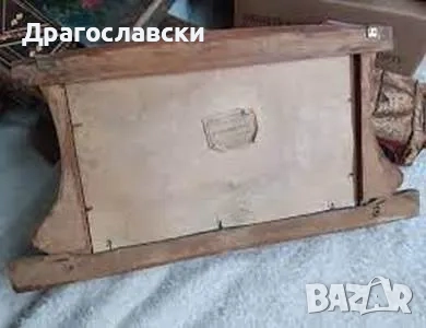 Няколко различни: Стар дървен пешкирник с място за огледало,  дърворезба, Гебедже, старо огледало, снимка 14 - Други ценни предмети - 31278652