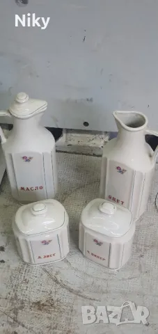 Порцеланови канички и буркани за подправки 