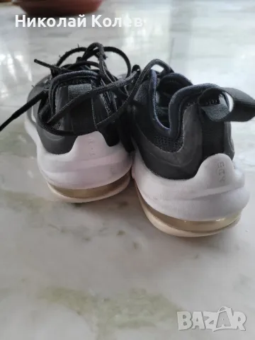 Детски маратонки Nike, снимка 4 - Детски маратонки - 49903612